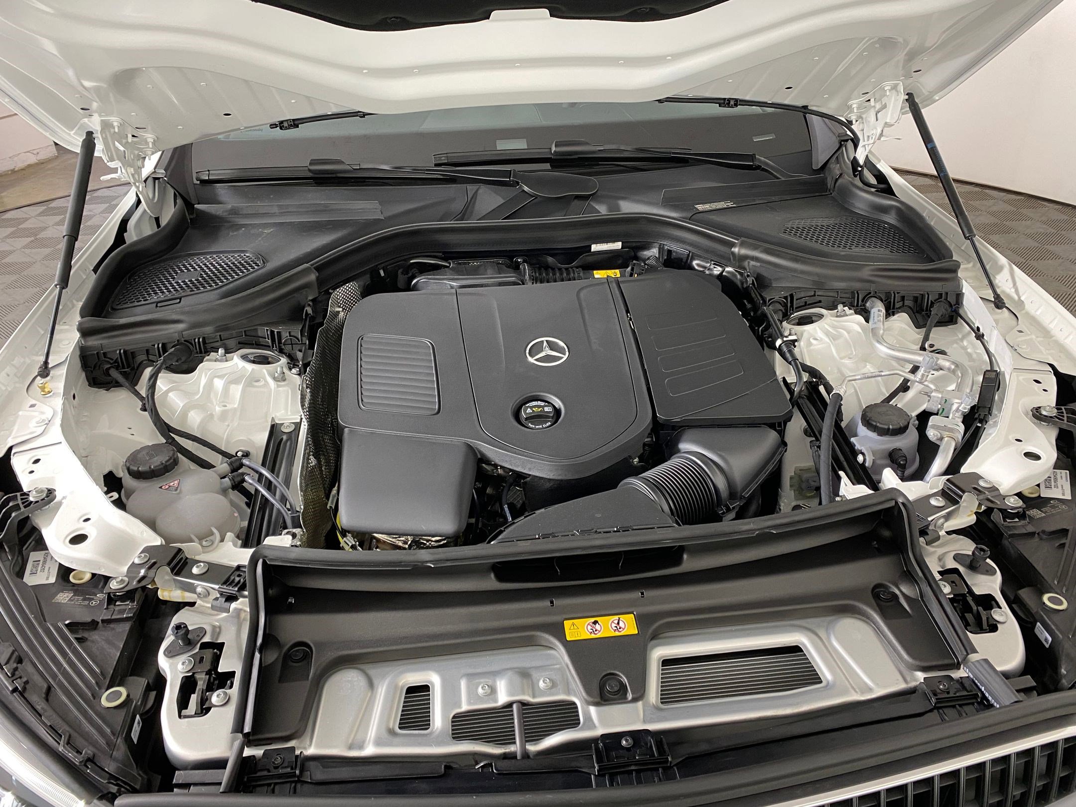 Used 2026 Mercedes-Benz GLC 300 4MATIC image 31