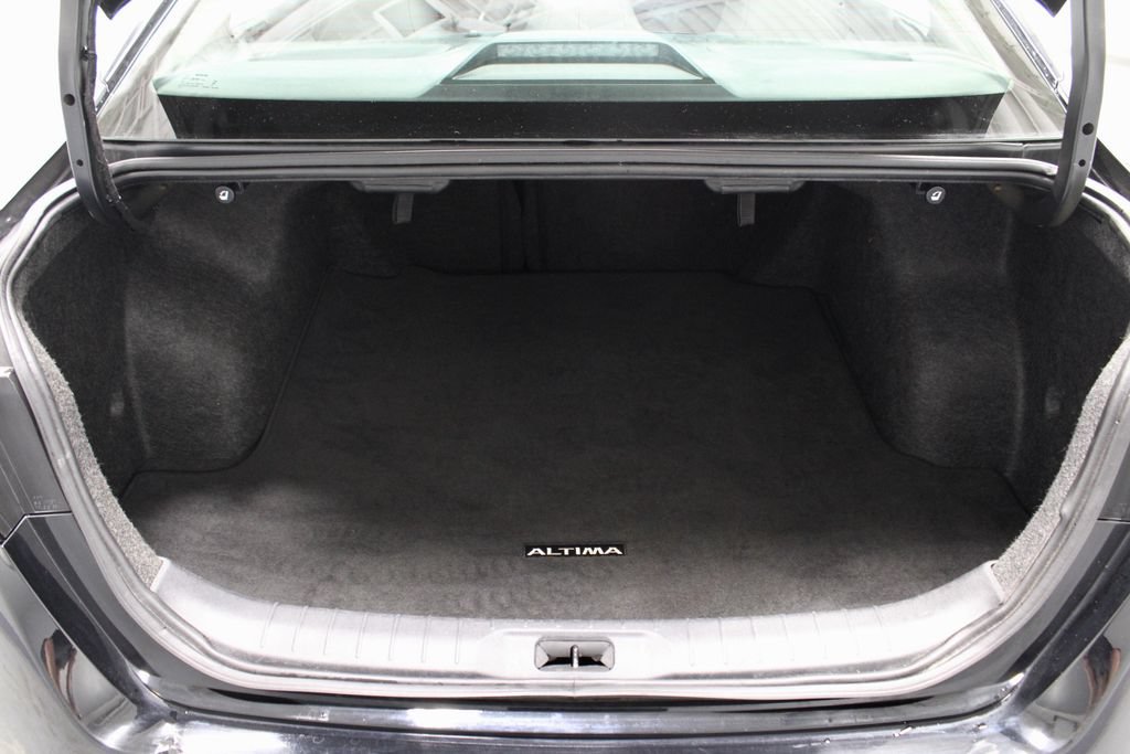 Certified 2024 Nissan Altima 2.5 SV FWD image 13