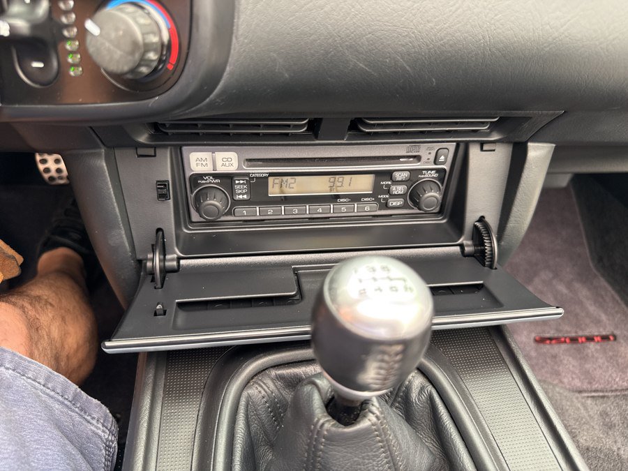 Used 2004 Honda S2000 image 61