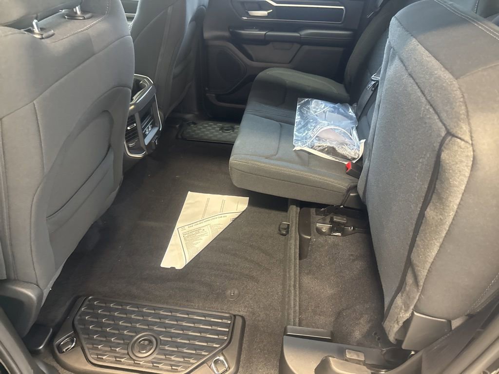 New 2026 RAM 1500 4x4 Crew Cab image 37