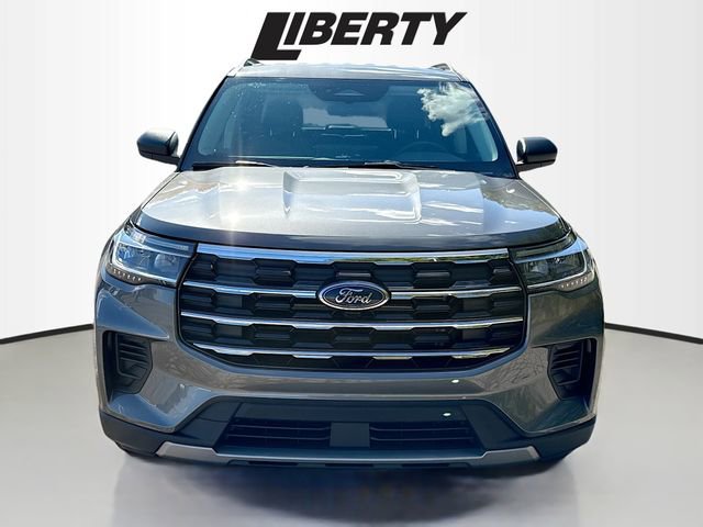 New 2026 Ford Explorer Active image 2