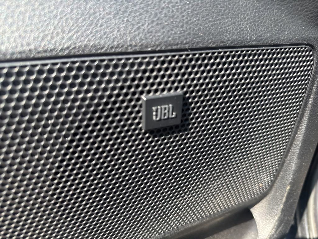 Used 2019 Toyota Tundra Limited w/ Limited Premium Package image 18