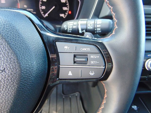 Certified 2025 Honda Pilot TrailSport image 17