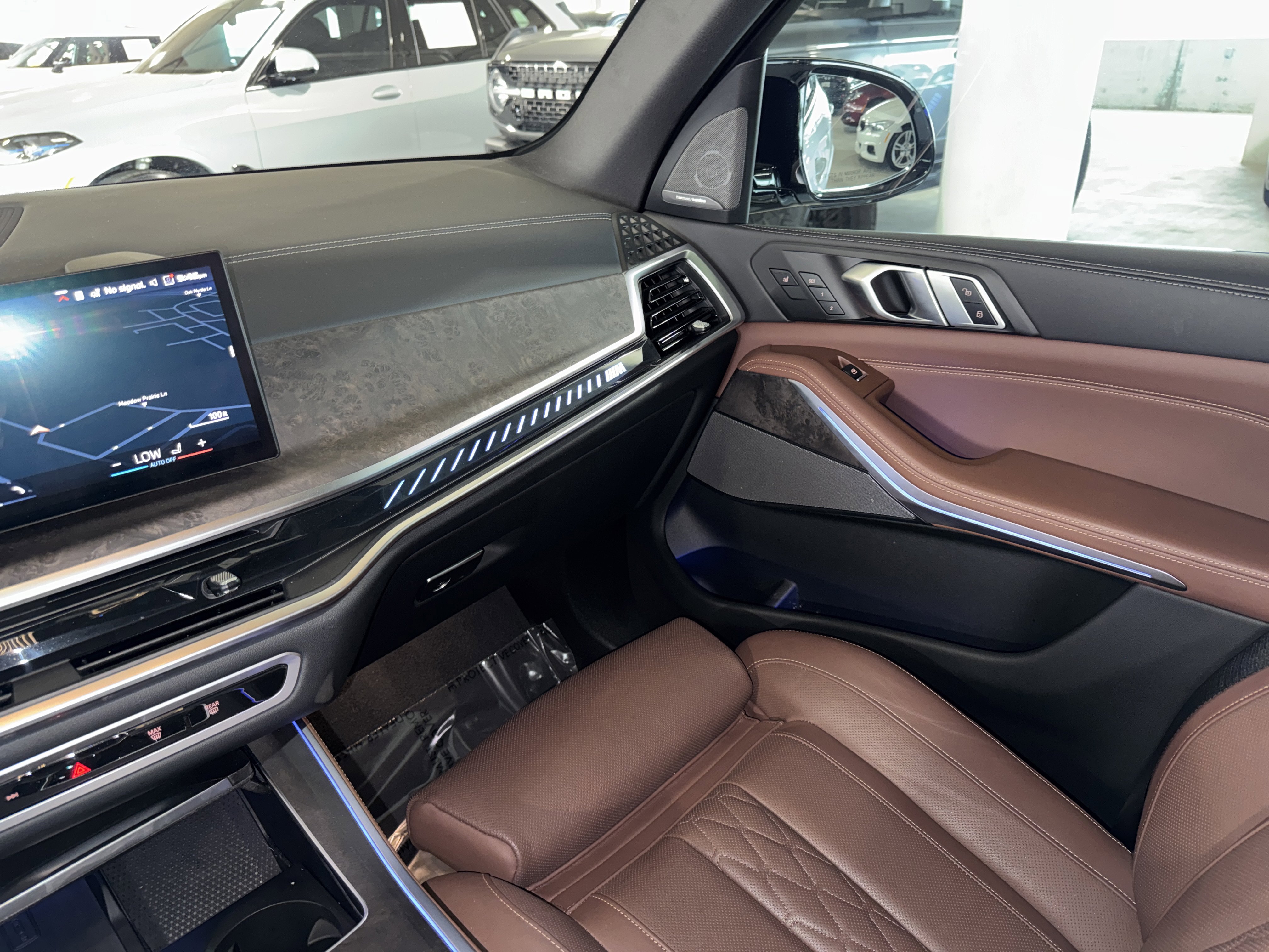 Used 2025 BMW X5 M60i image 30