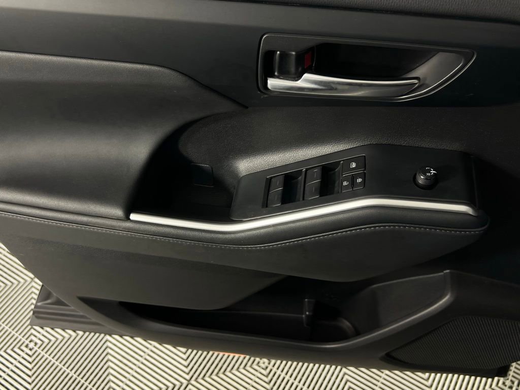 Used 2024 Toyota Highlander XLE image 24