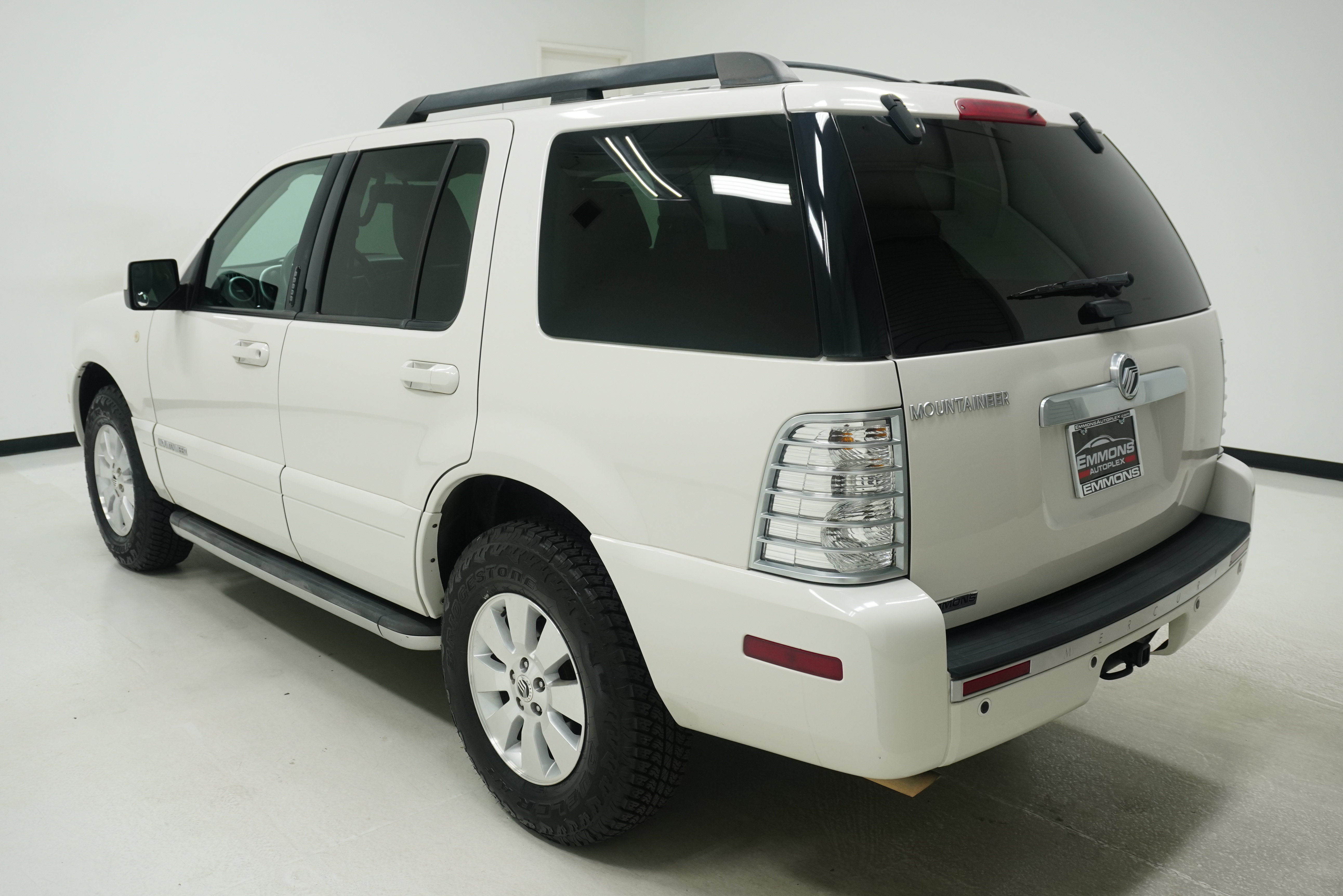 Used 2010 Mercury Mountaineer 2WD image 6