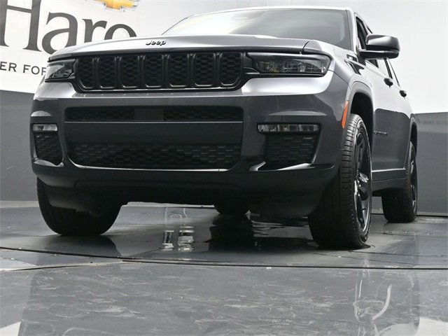 Used 2025 Jeep Grand Cherokee L Limited w/ Black Appearance Package image 58