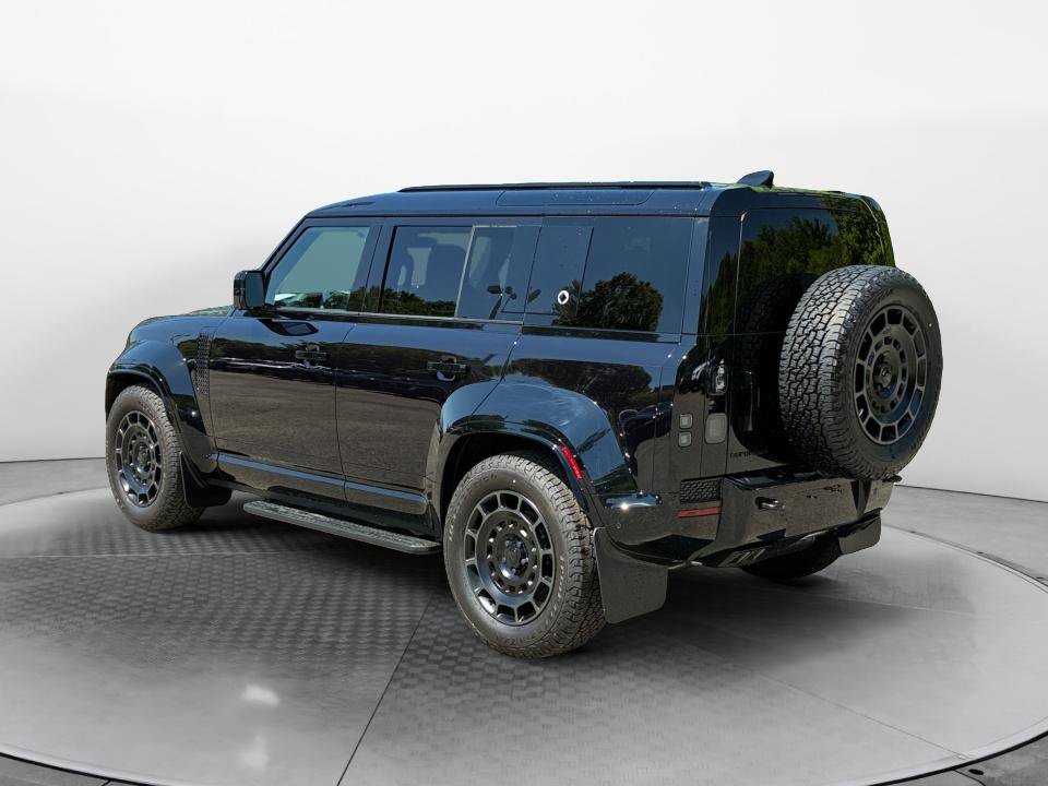 New 2026 Land Rover Defender 110 OCTA AWD/4WD image 5