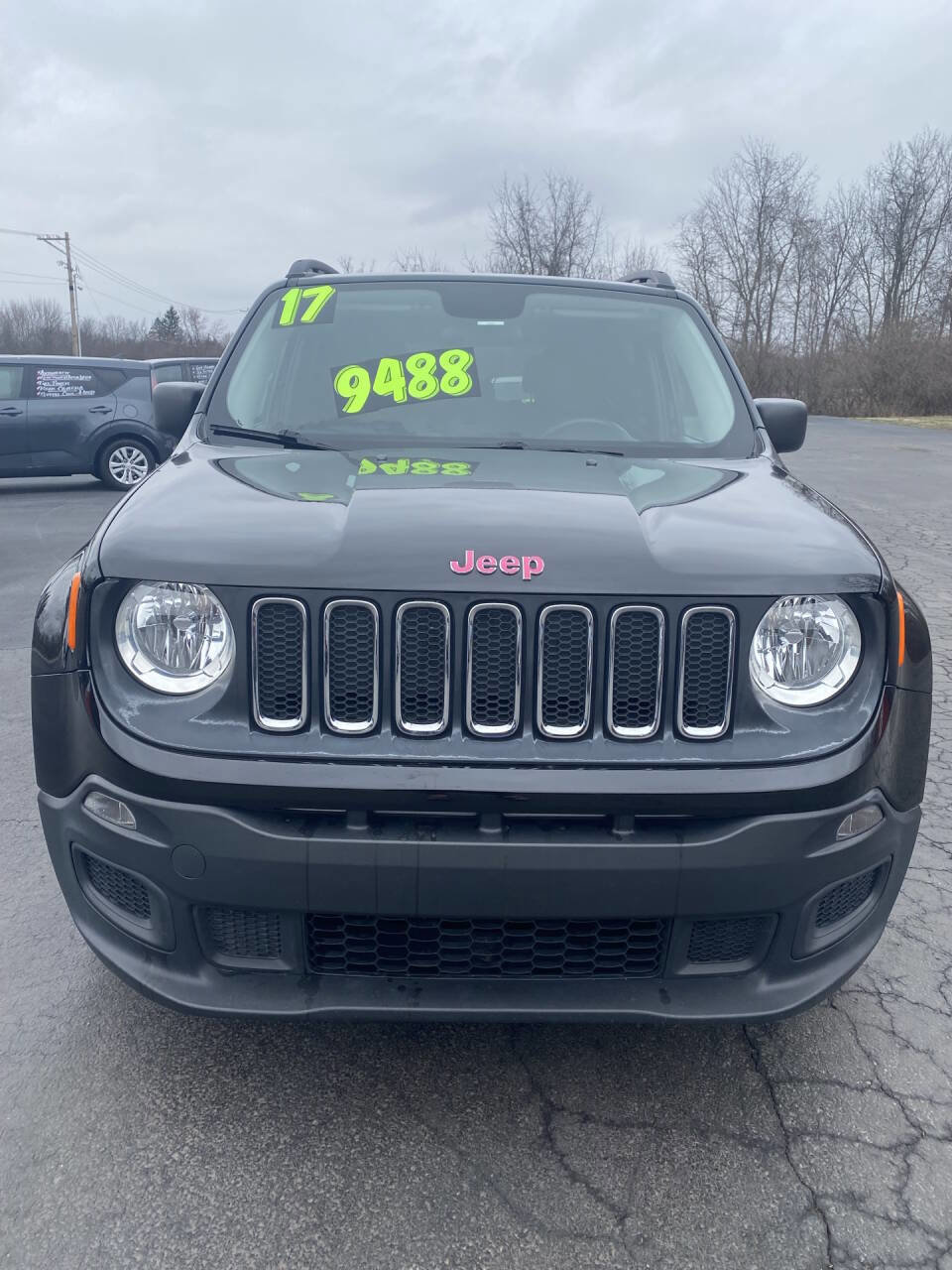 Used 2017 Jeep Renegade Sport w/ Power & Air Group image 2