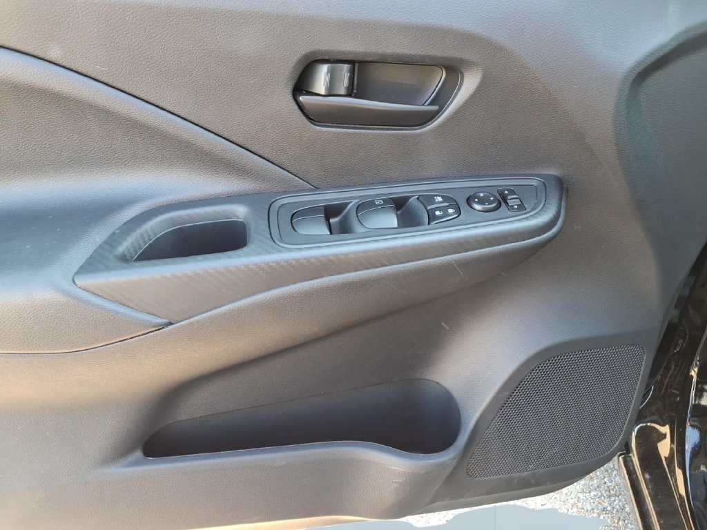 Used 2025 Nissan Versa S w/ S Plus Package FWD image 13