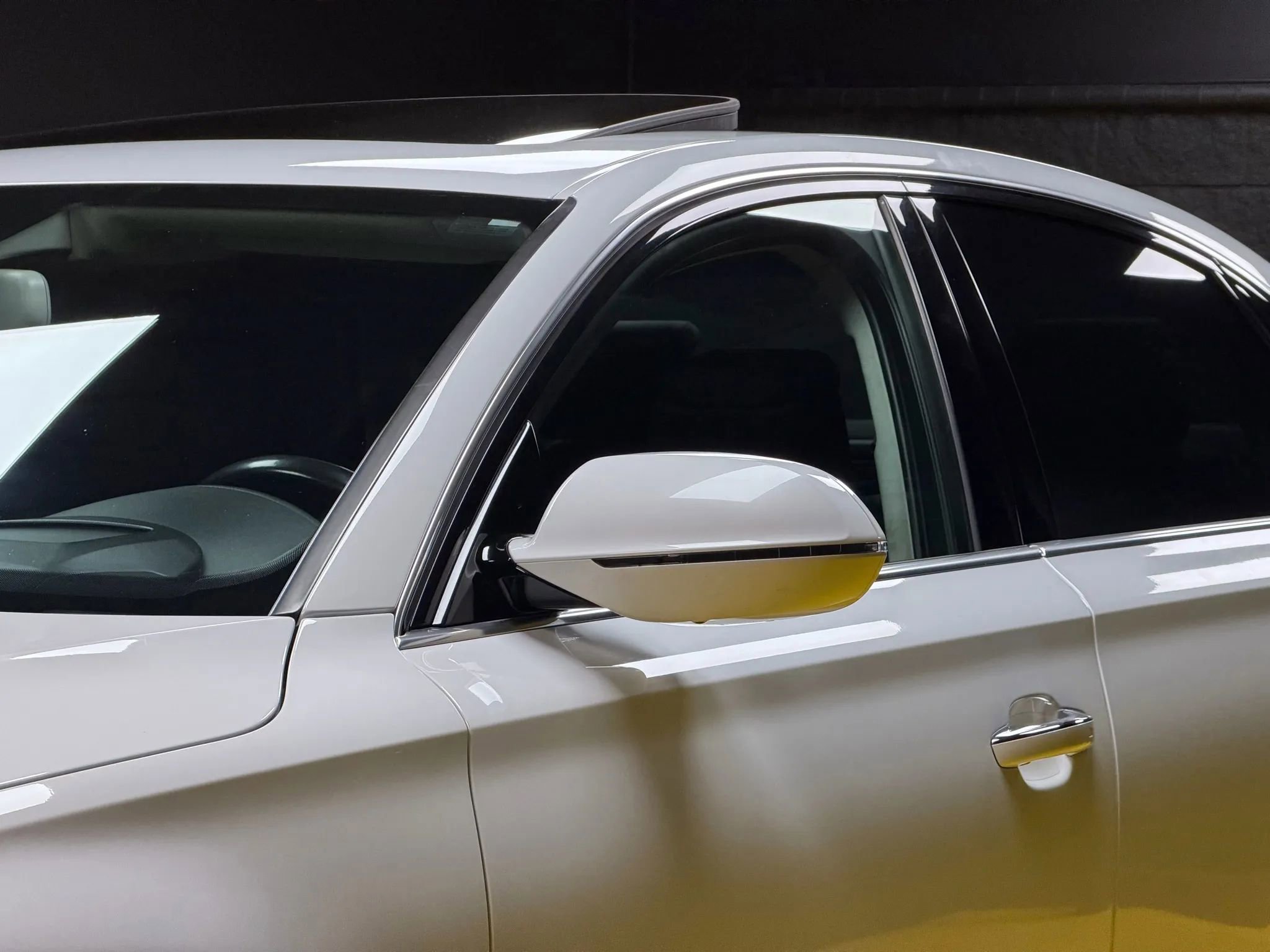 Used 2015 Audi A8 L 4.0T w/ Premium Package image 9