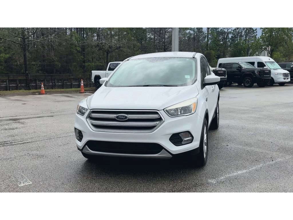 Used 2019 Ford Escape SE image 3