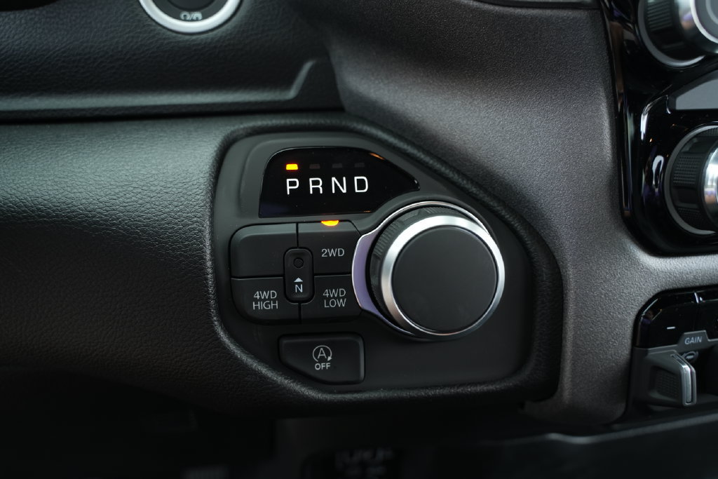 New 2026 RAM 1500 Express AWD/4WD image 32