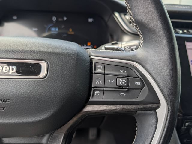 Used 2022 Jeep Grand Cherokee L Limited AWD/4WD image 20