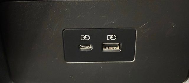 Used 2021 Nissan Rogue SV w/ Premium Package image 14