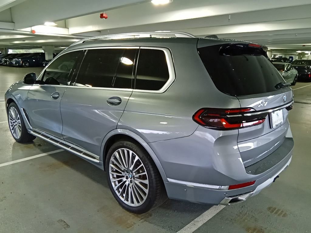 Certified 2024 BMW X7 xDrive40i w/ Premium Package image 8