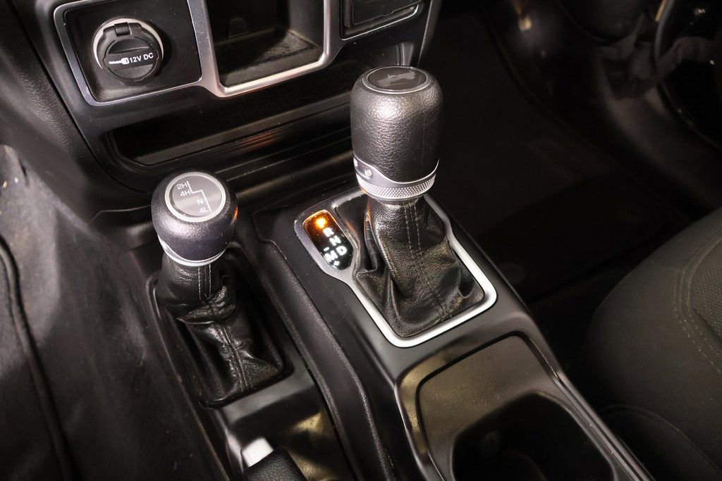 Used 2023 Jeep Wrangler Sport image 7