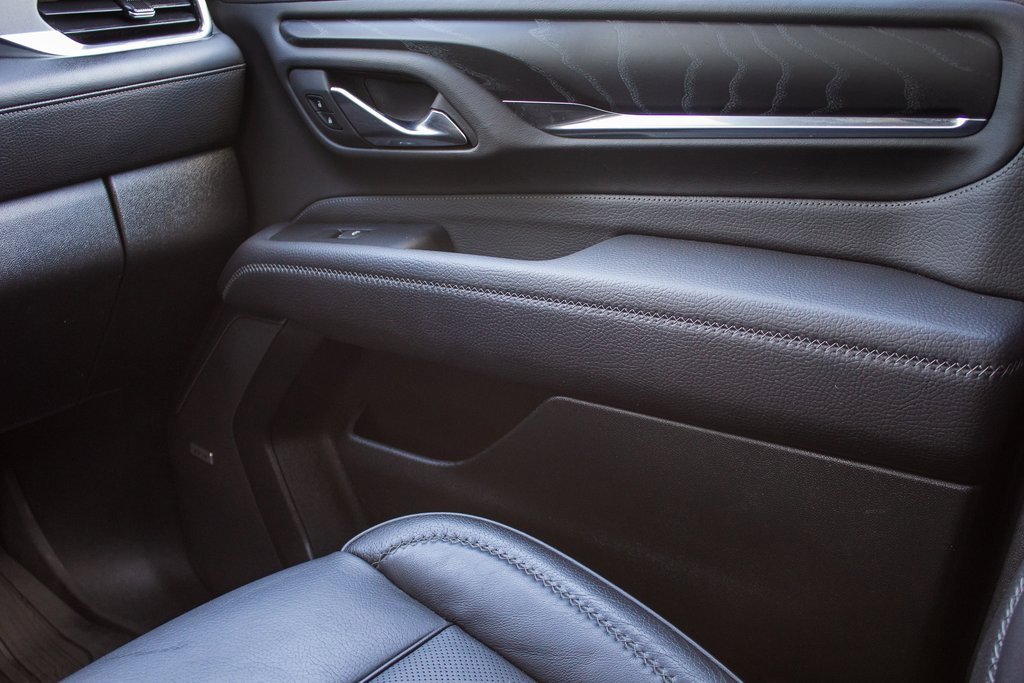 Used 2023 GMC Yukon Denali w/ Denali Reserve Package image 20