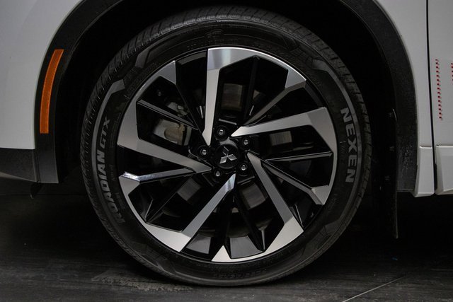 Used 2024 Mitsubishi Outlander SE image 8