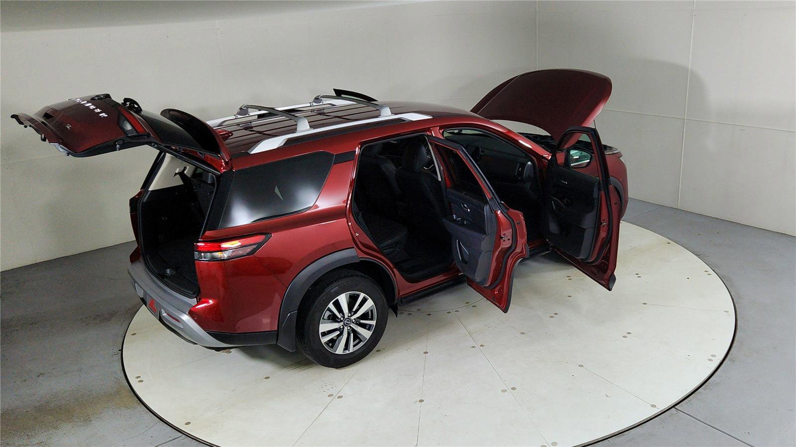 Used 2024 Nissan Pathfinder SL image 48