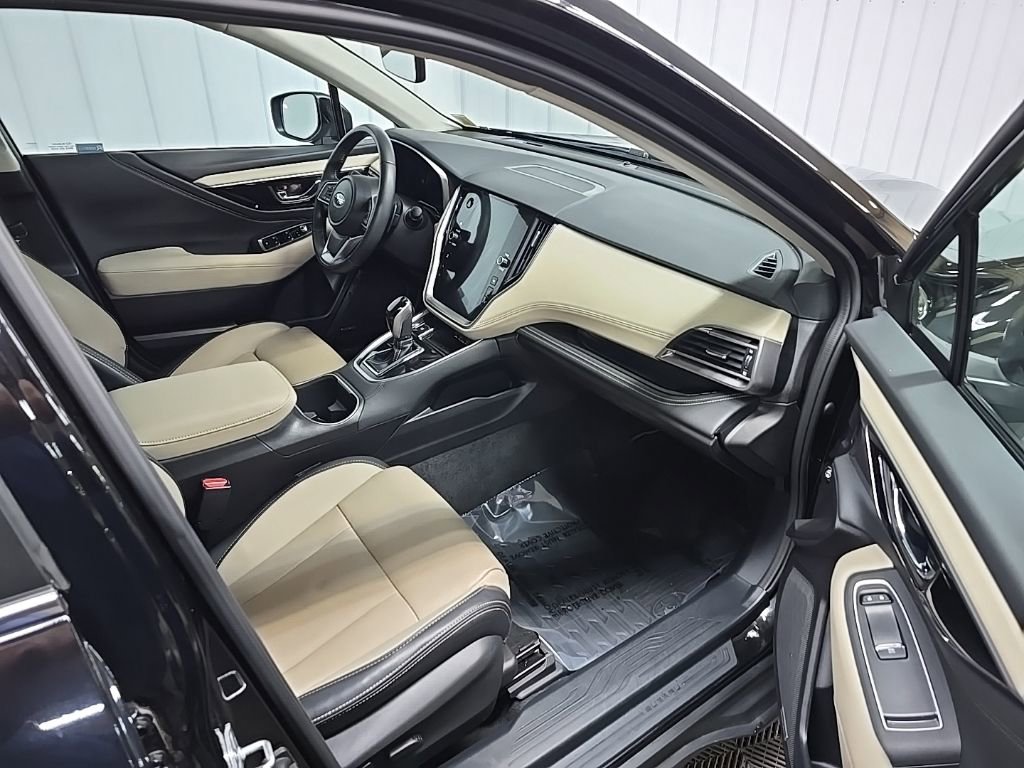 Used 2023 Subaru Outback Limited image 15