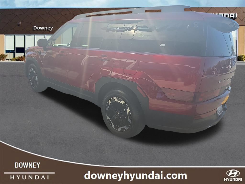 Used 2025 Hyundai Santa Fe SEL FWD image 3