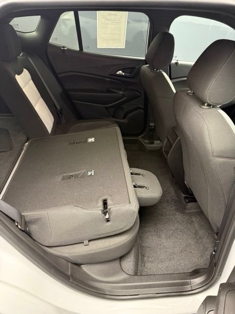Used 2024 Chevrolet Trax RS FWD image 55