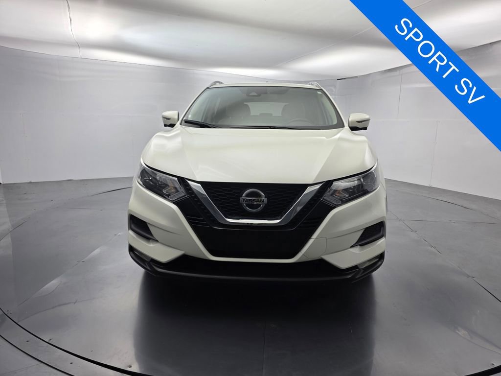 Used 2020 Nissan Rogue Sport SV w/ Technology Package image 2