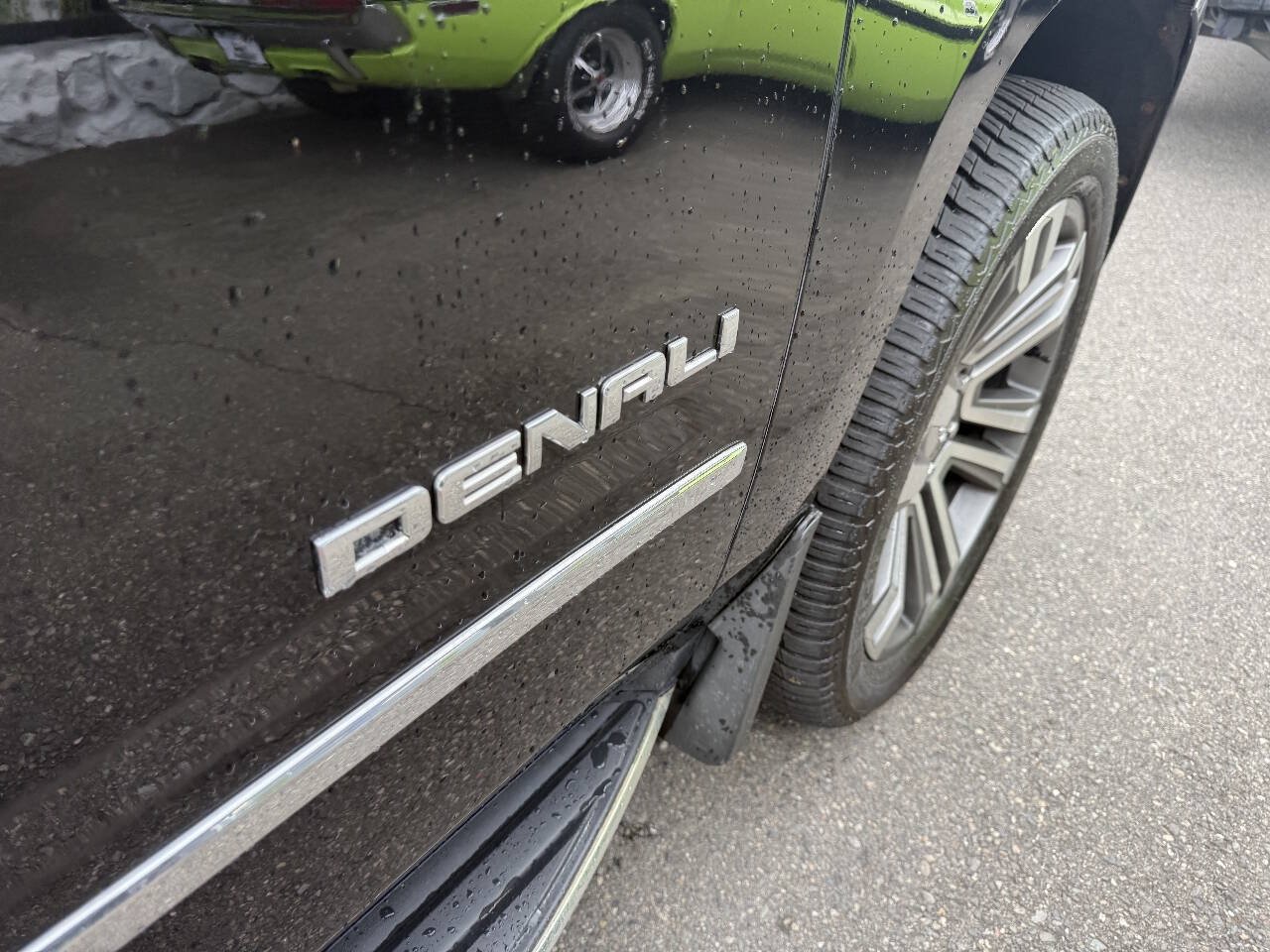 Used 2019 GMC Yukon XL Denali AWD/4WD image 12