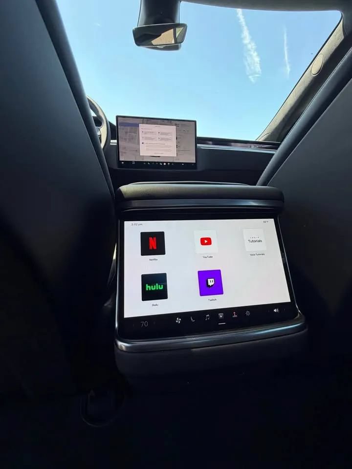 Used 2026 Tesla Model S Plaid AWD/4WD image 11