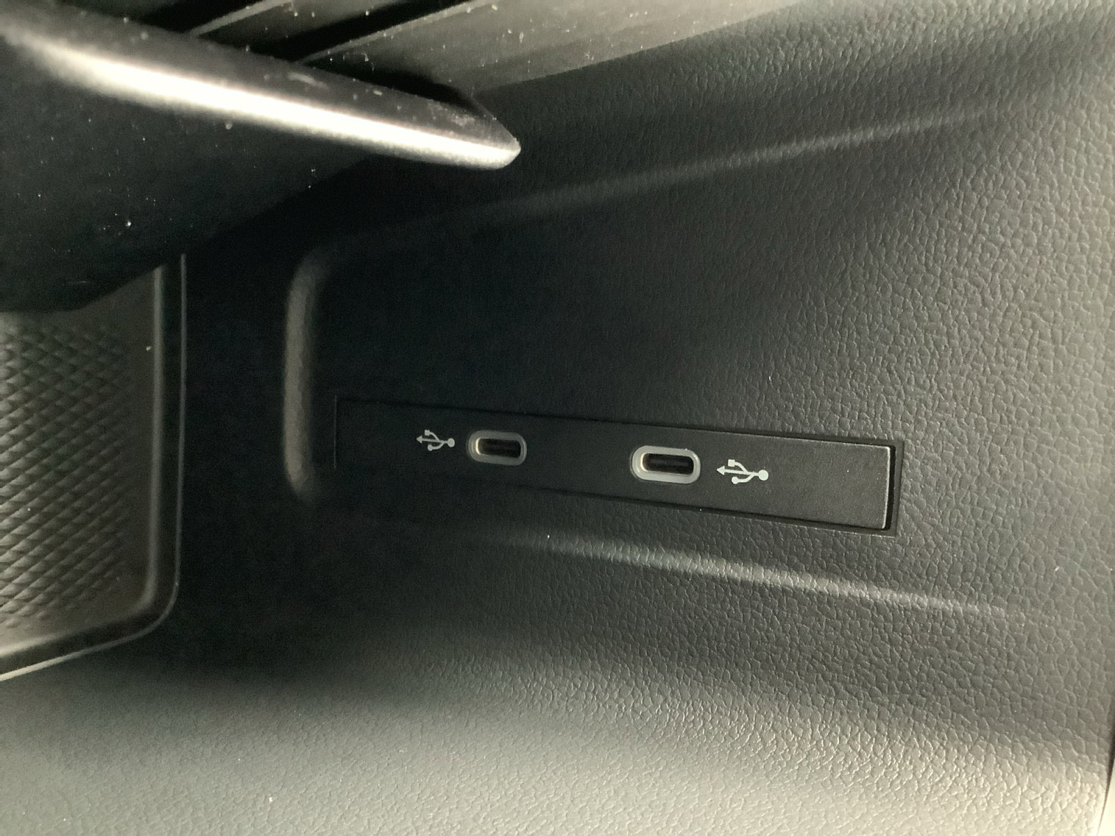 New 2026 Volkswagen Tiguan SE image 20