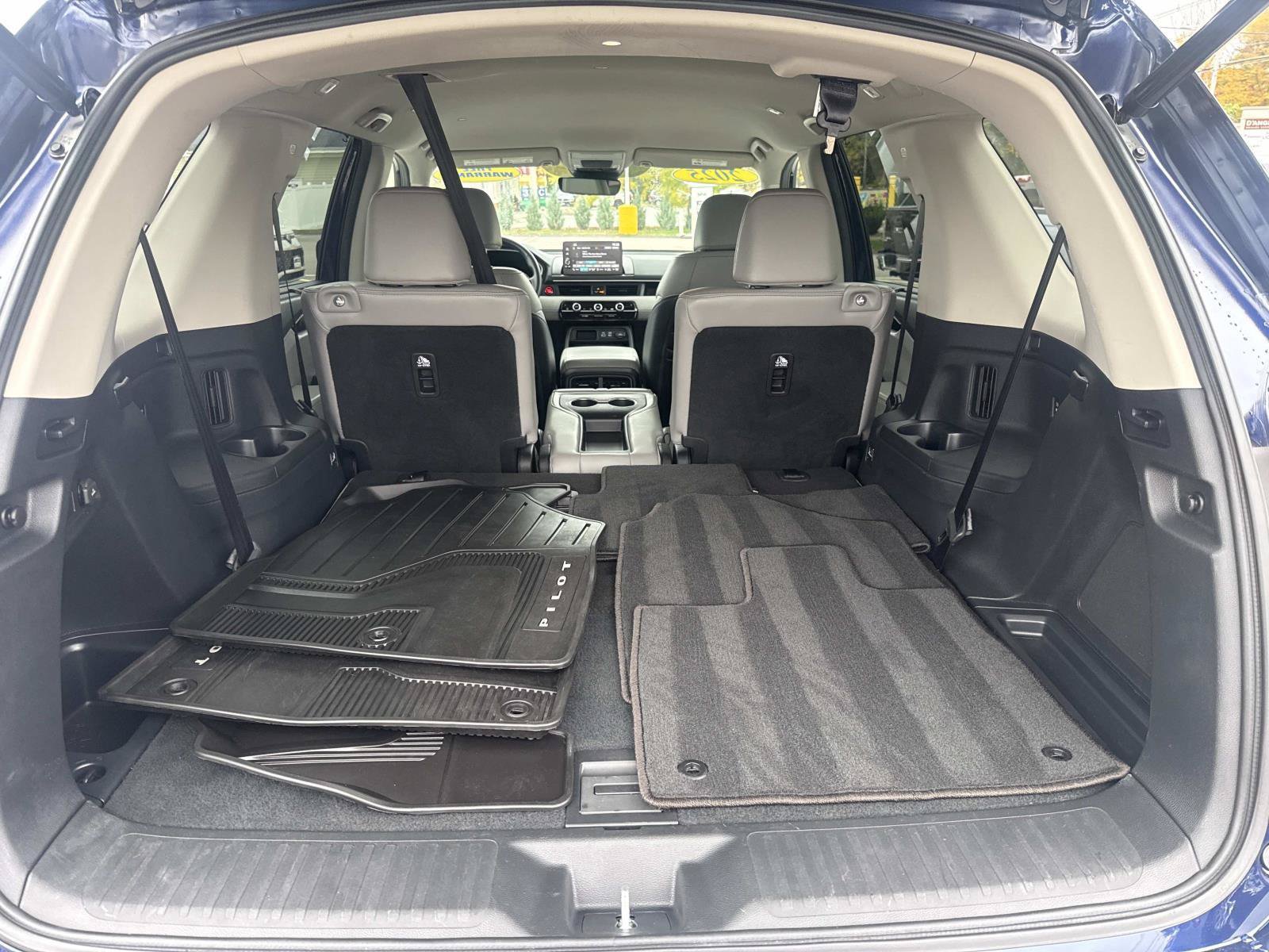 Used 2025 Honda Pilot EX-L image 5