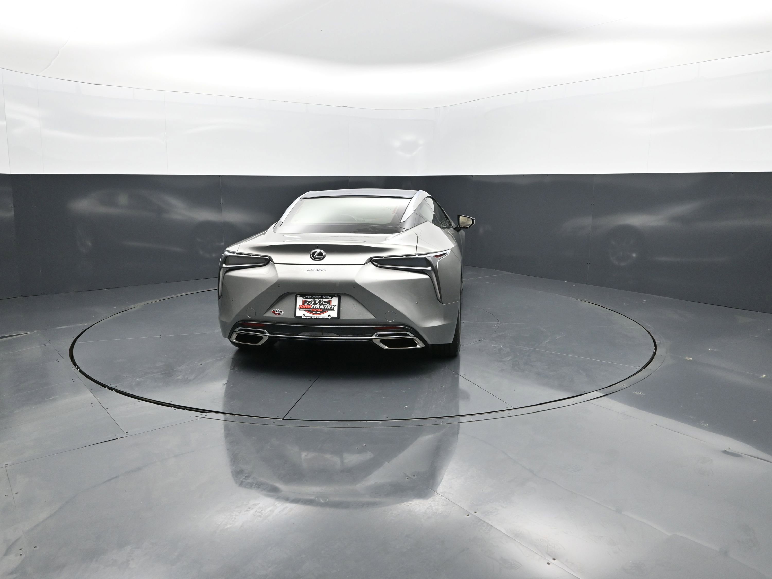 Used 2018 Lexus LC 500 Coupe w/ Touring Package image 5