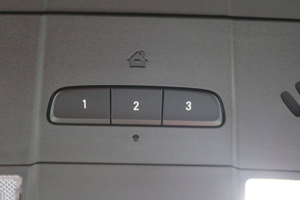 Used 2025 Chevrolet Blazer RS FWD image 54