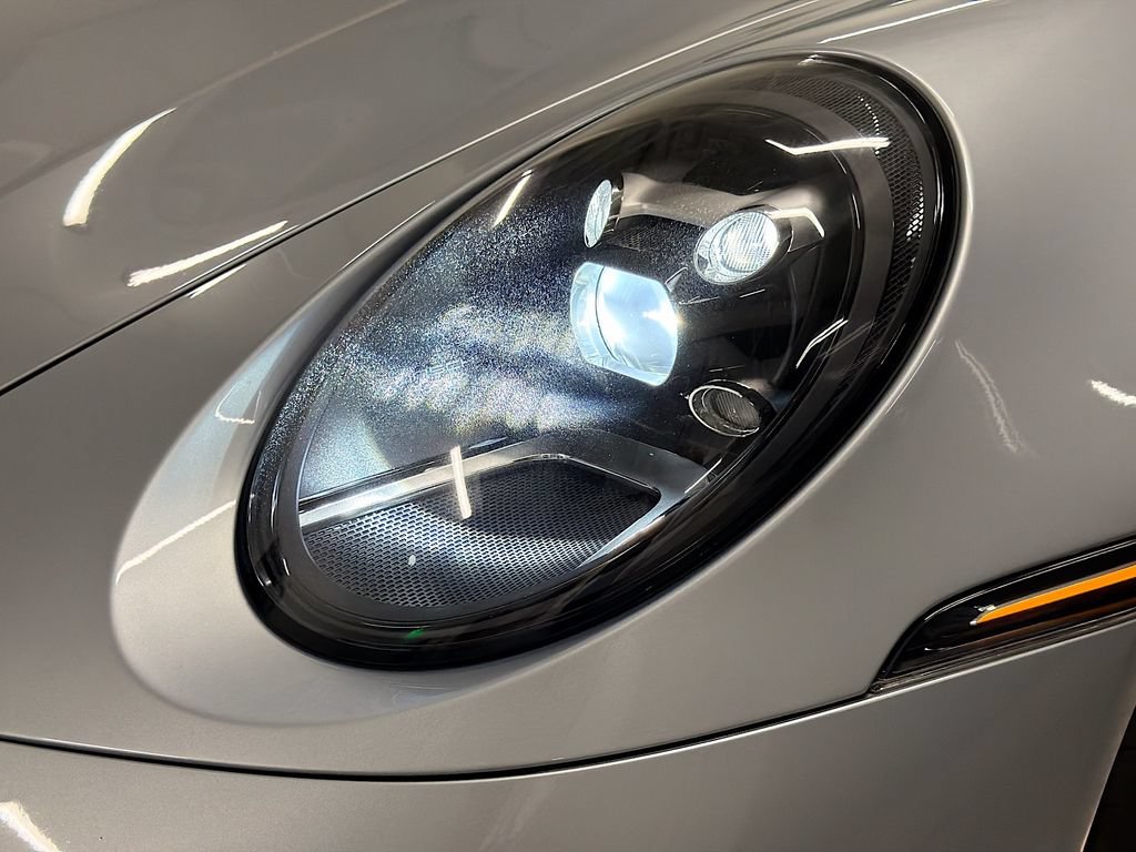 Certified 2020 Porsche 911 Carrera S RWD image 31