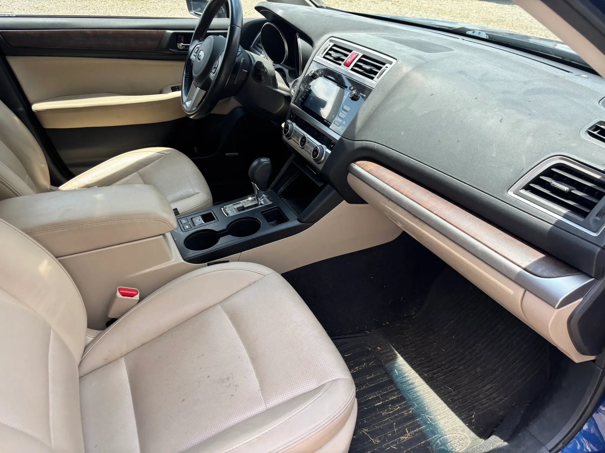 Used 2016 Subaru Outback 2.5i Limited AWD/4WD image 18