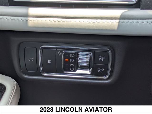 Used 2023 Lincoln Aviator Black Label w/ Dynamic Handling Package AWD/4WD image 19