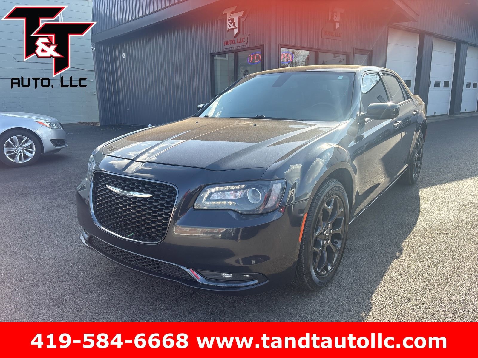 Used 2019 Chrysler 300 S image 1