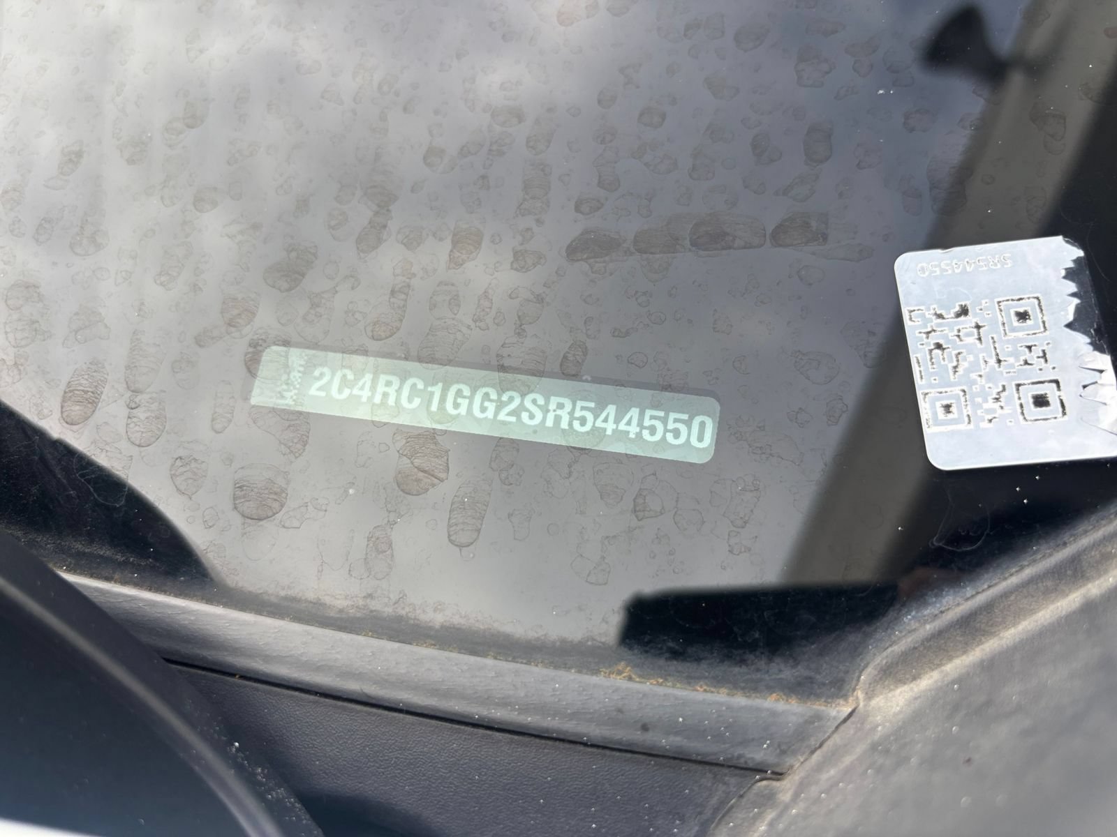 Used 2025 Chrysler Pacifica Limited FWD image 33