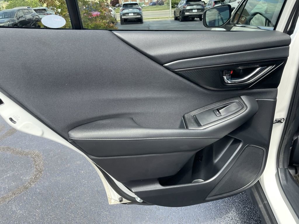 Used 2024 Subaru Outback Premium AWD/4WD image 23