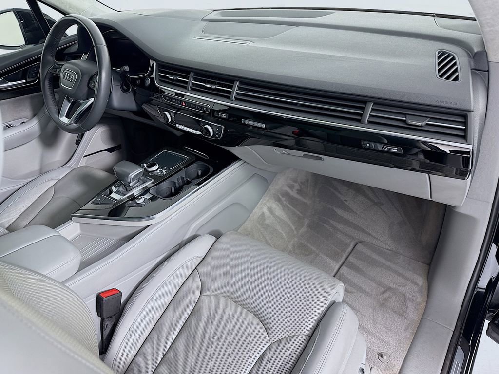 Used 2018 Audi Q7 3.0T Prestige w/ Prestige Package image 18