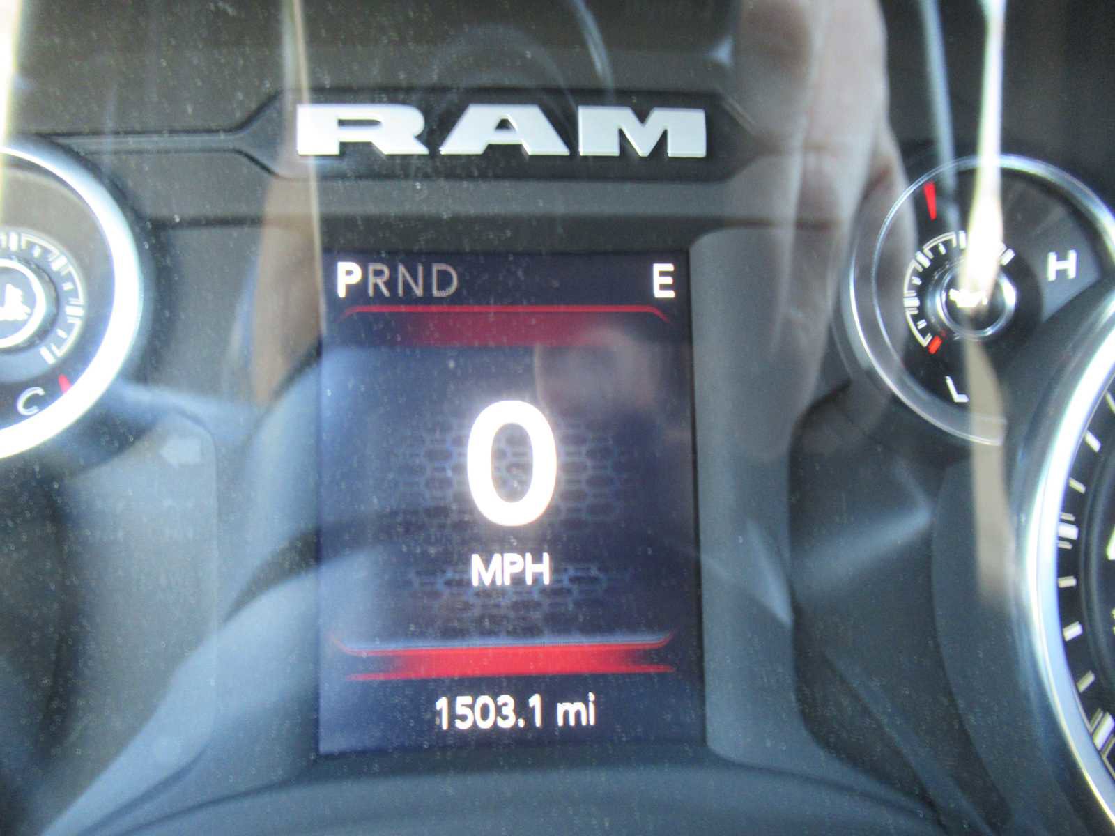 Used 2024 RAM 2500 Tradesman w/ Chrome Appearance Group image 33