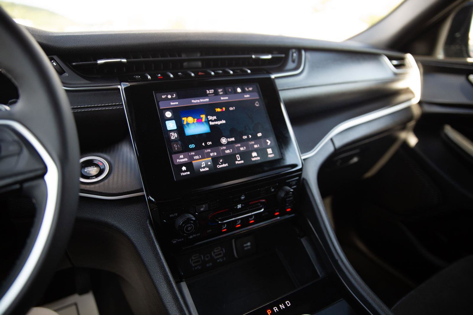 Used 2024 Jeep Grand Cherokee L Laredo image 15