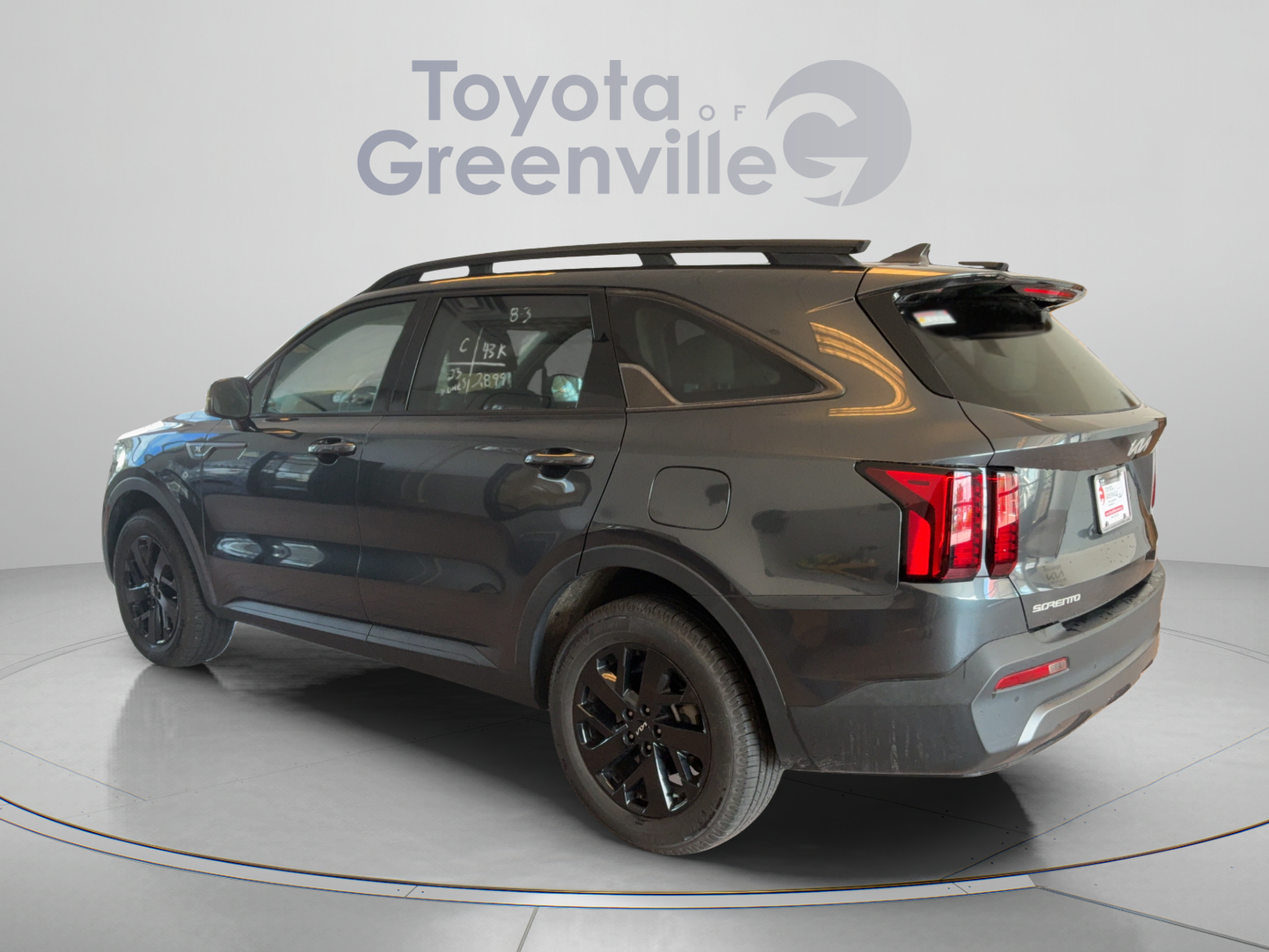 Used 2023 Kia Sorento S w/ Panoramic Sunroof Package AWD/4WD image 4