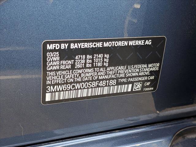 Used 2025 BMW 330i Sedan w/ Premium Package image 26