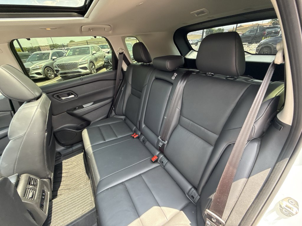 Used 2024 Nissan Rogue SL w/ SL Premium Package FWD image 34