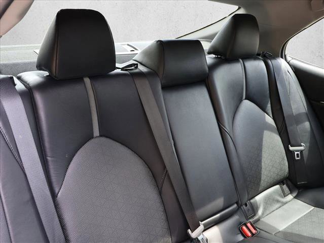 Used 2019 Toyota Camry XSE w/ Navigation Package FWD image 27