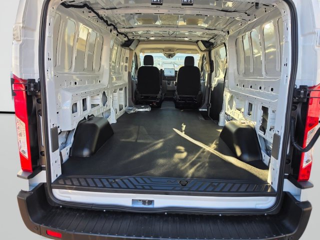 Used 2024 Ford E-Transit Low Roof RWD image 18