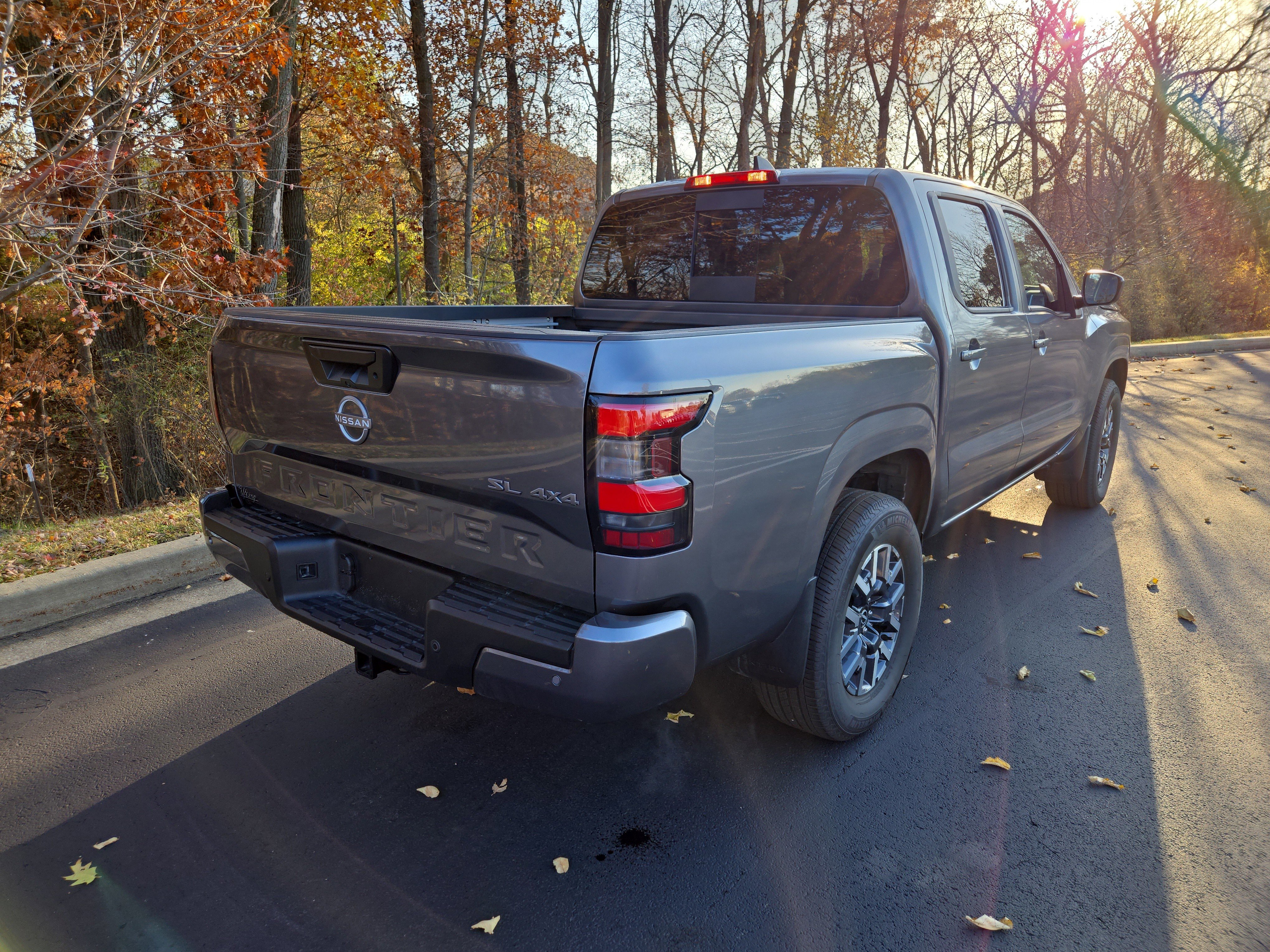 Certified 2024 Nissan Frontier SL w/ Technology Package image 4