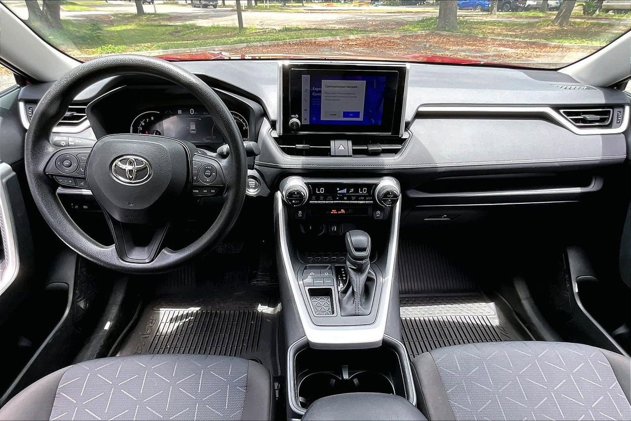 Used 2025 Toyota RAV4 XLE w/ Convenience Package FWD image 7
